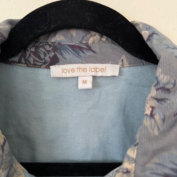Love The Label Anthropologie Floral Chambray Buttondown Shirt Size Medium - Picture 2 of 7